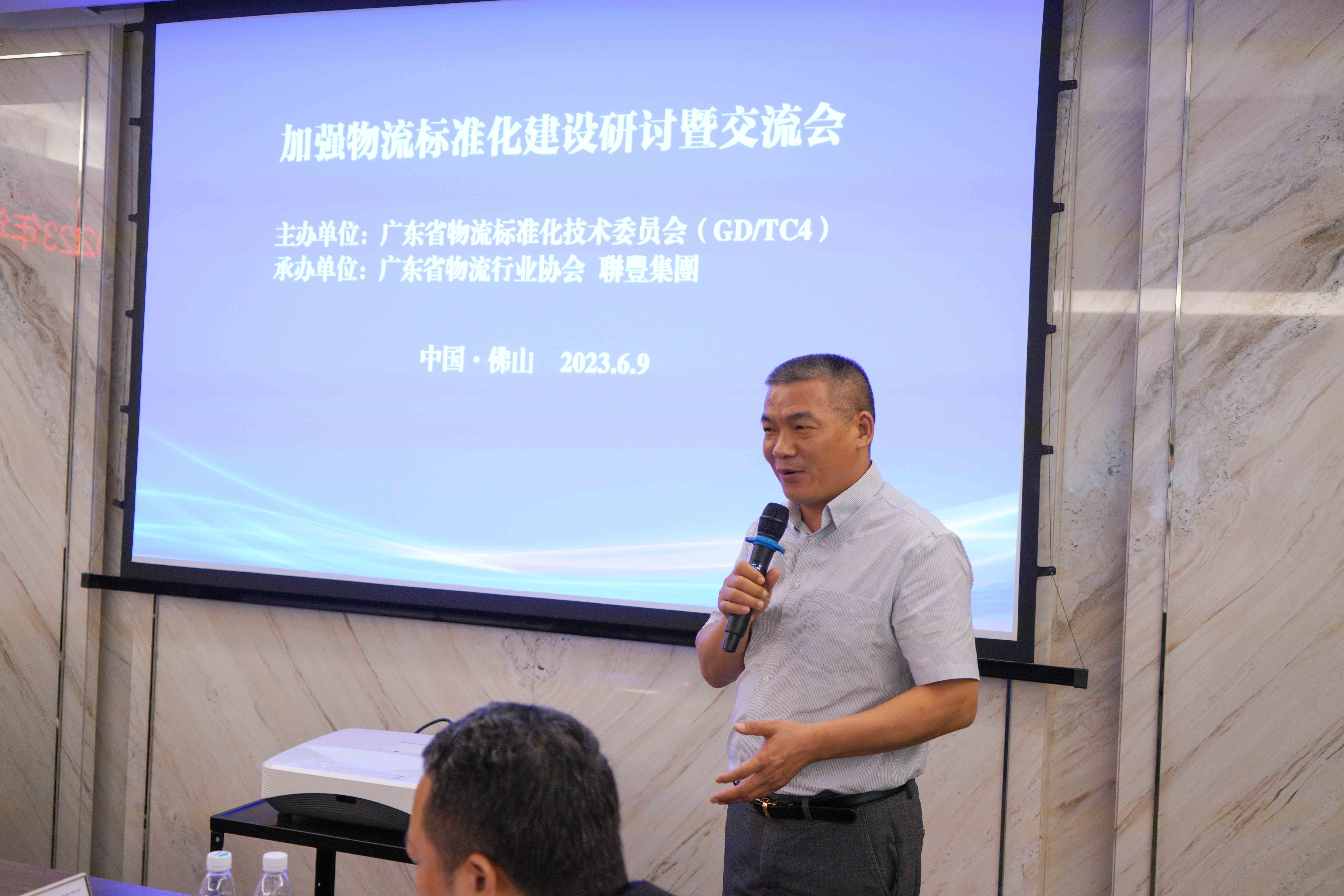 10993214.jpg 10993214.jpg