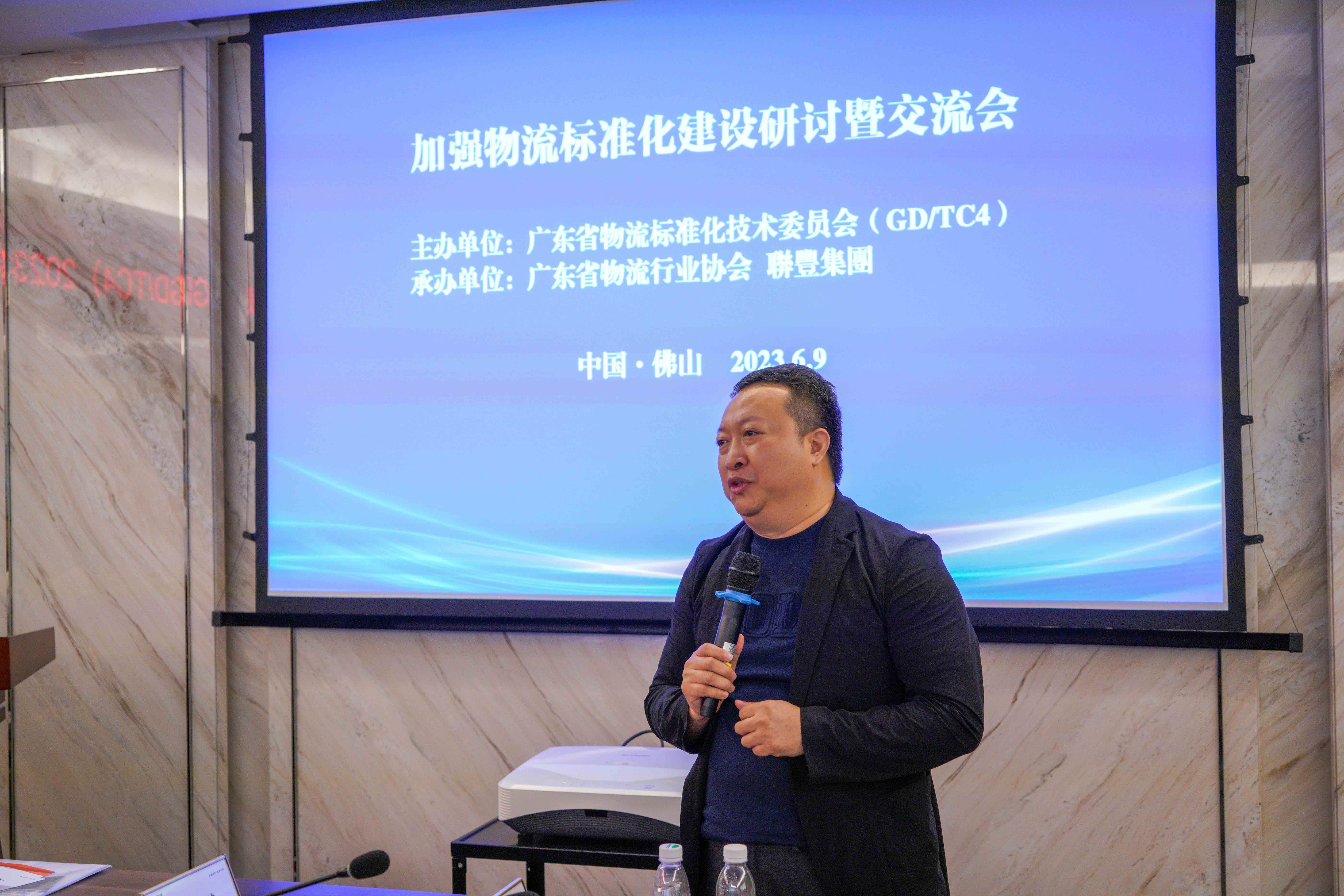 11020372.jpg 11020372.jpg