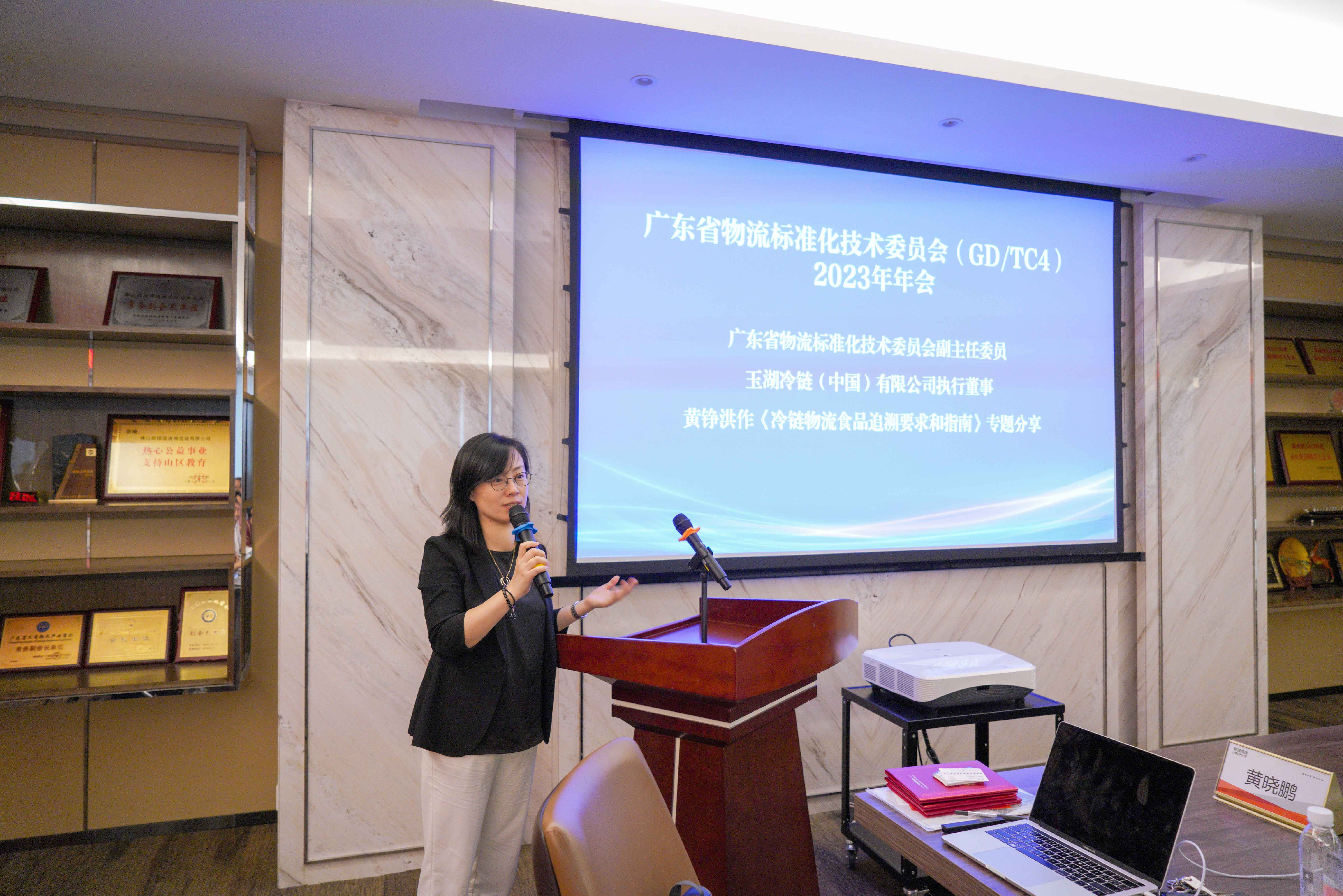 10515599.jpg 10515599.jpg